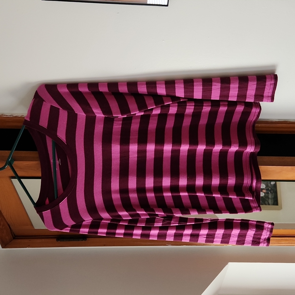 Eddie Bauer long-sleeve shirt, size medium, dark and light pink stripes.